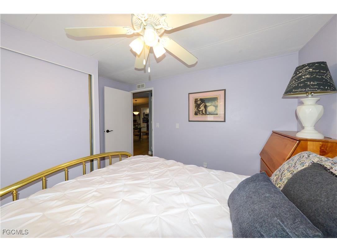 535 Sunshine Avenue North Fort Myers FL 33903 2025021776 image7