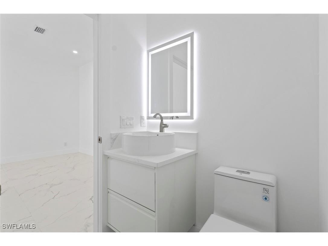 535 Manhattan Street E Lehigh Acres FL 33974 226002021 image4