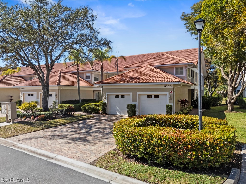 5350 Andover Drive #202 Naples FL 34110 226007111 image1