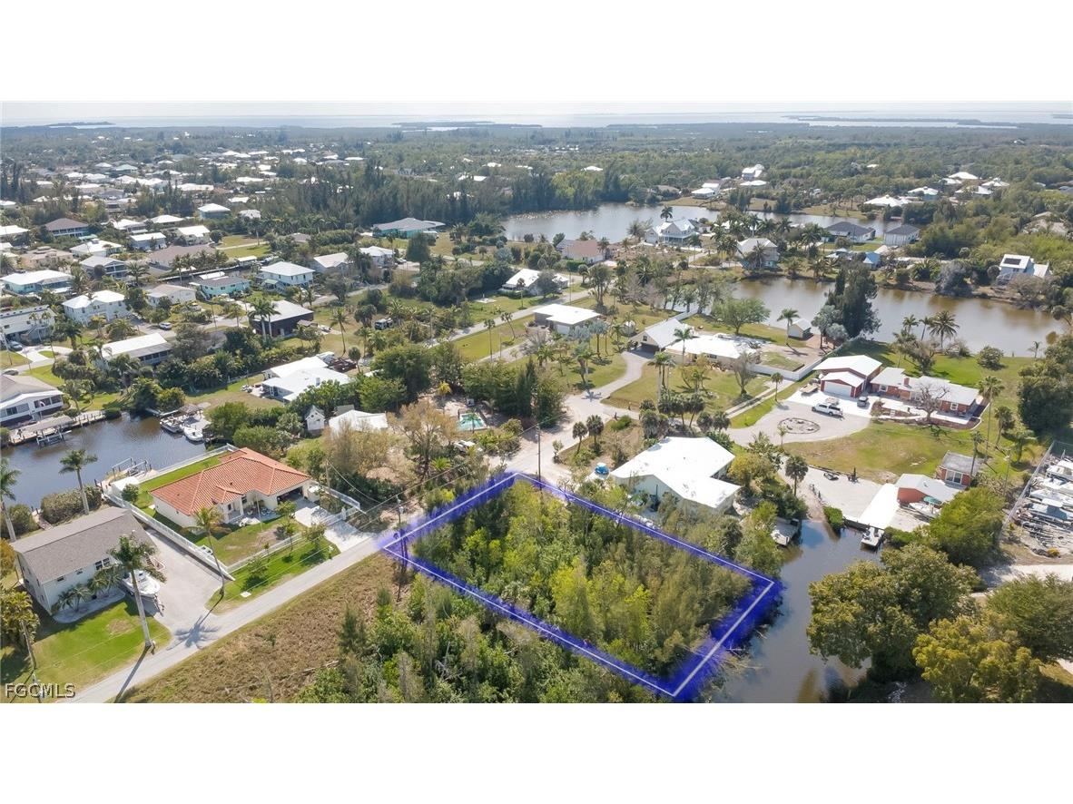5350 Marina Drive Bokeelia FL 33922 2026010633 image4