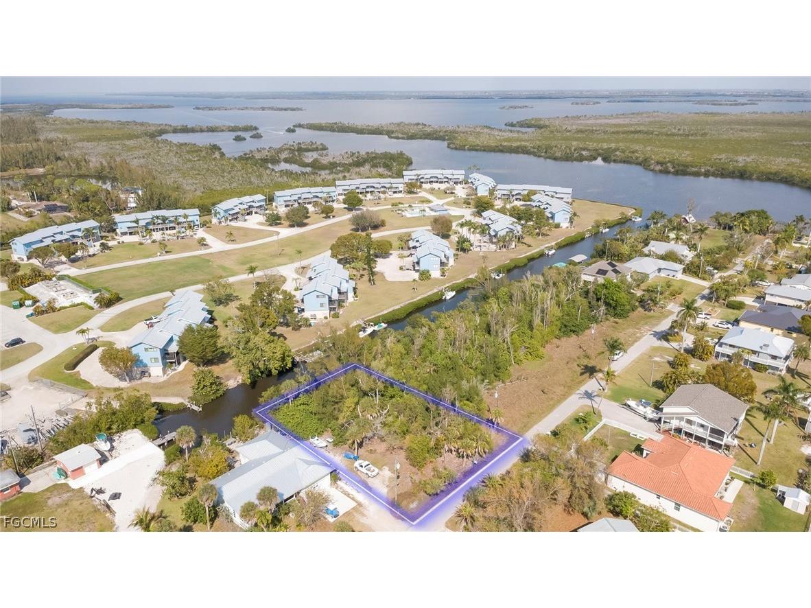 5350 Marina Drive Bokeelia FL 33922 2026010633 image8