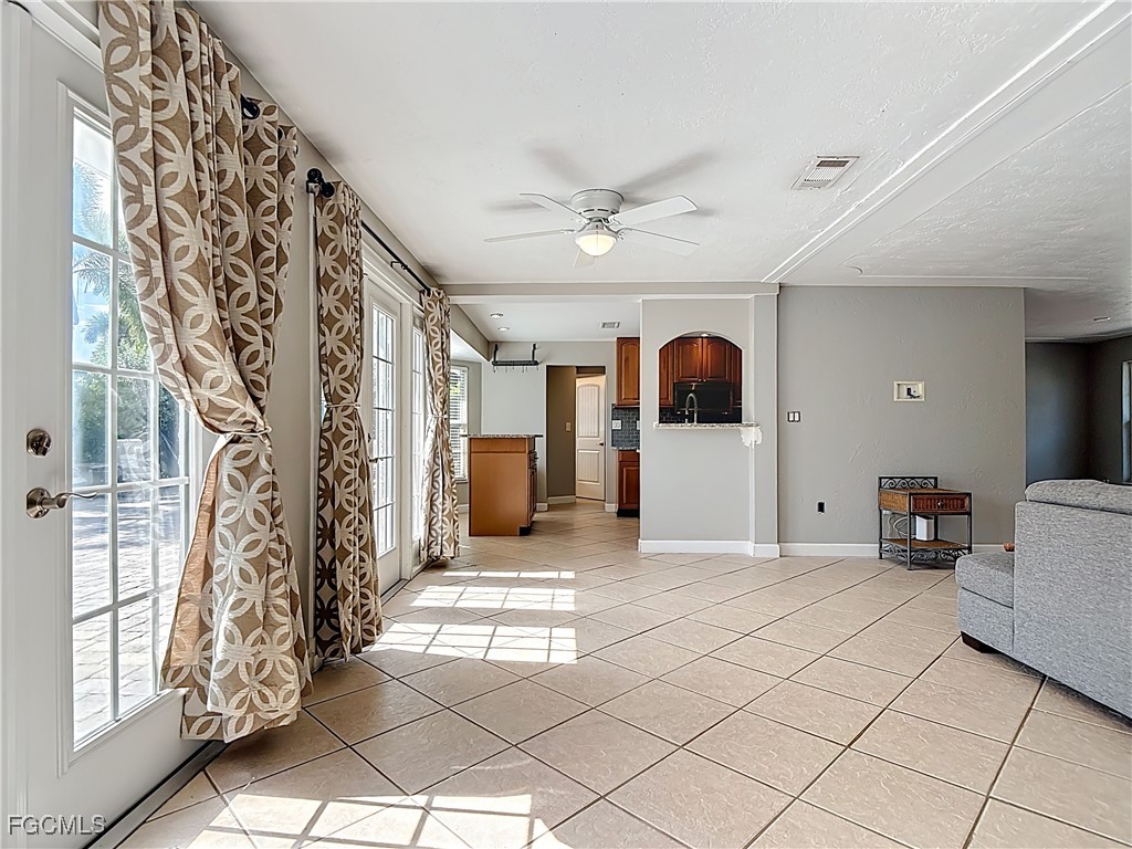 5351 Chippendale Circle E Fort Myers FL 33919 2025005373 image19