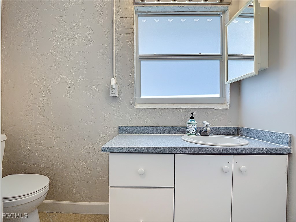 5351 Chippendale Circle E Fort Myers FL 33919 2025005373 image29