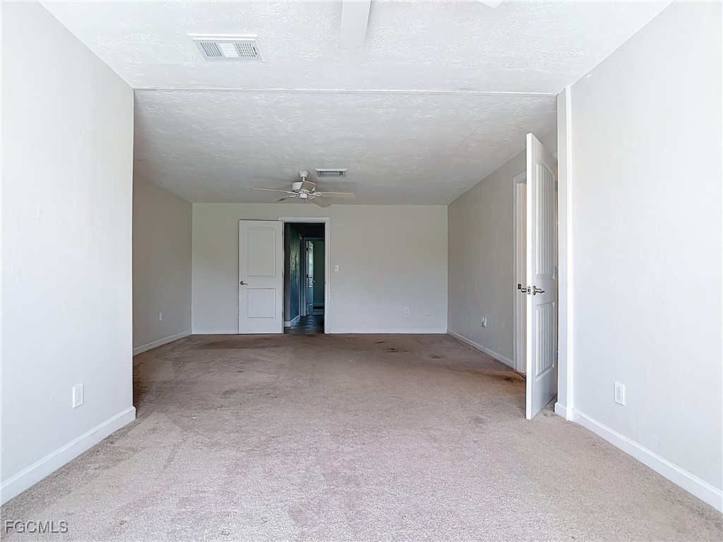 5351 Chippendale Circle E Fort Myers FL 33919 2025005373 image38