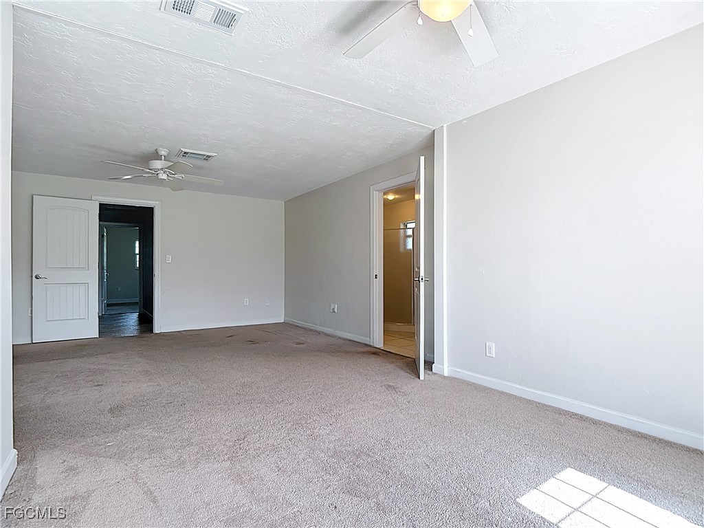 5351 Chippendale Circle E Fort Myers FL 33919 2025005373 image39