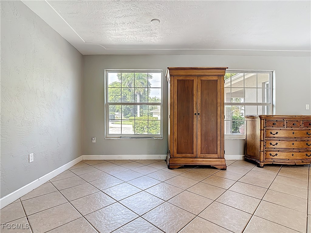 5351 Chippendale Circle E Fort Myers FL 33919 2025005373 image5