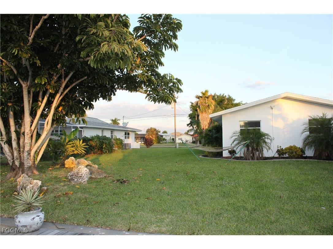 5354 Coral Avenue Cape Coral FL 33904 2026009542 image20