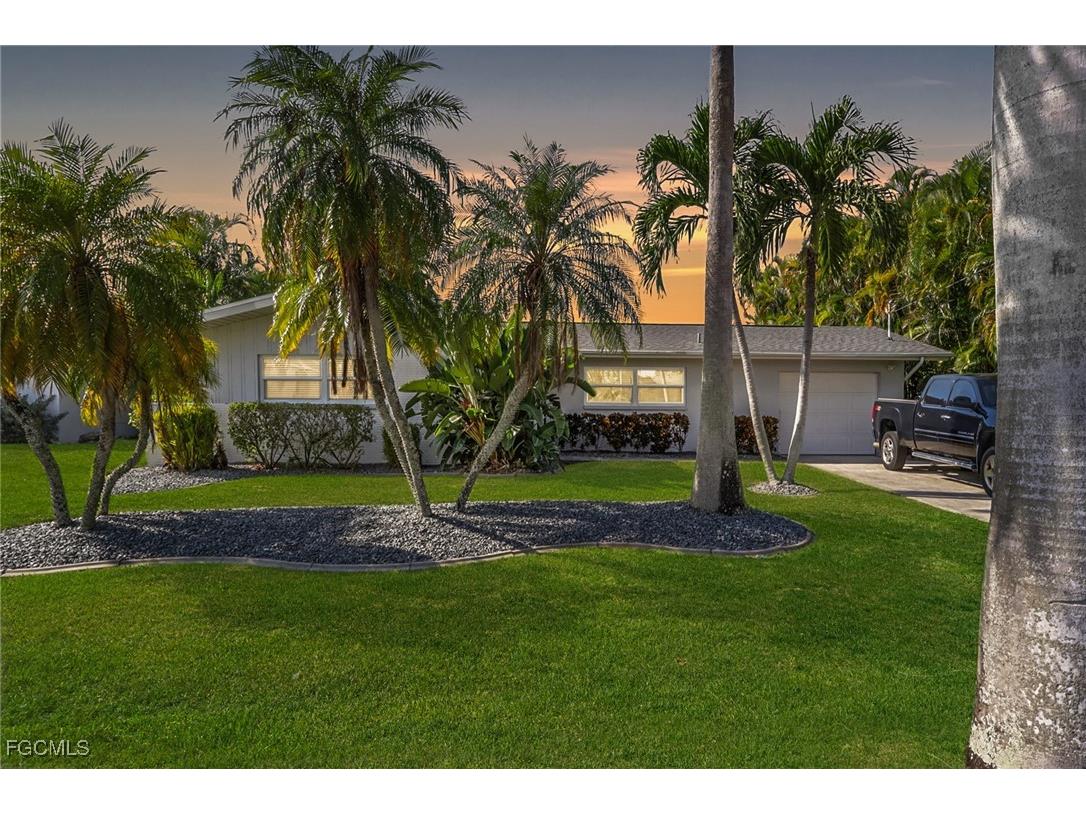 5356 Delano Court Cape Coral FL 33904 2025022667 image1