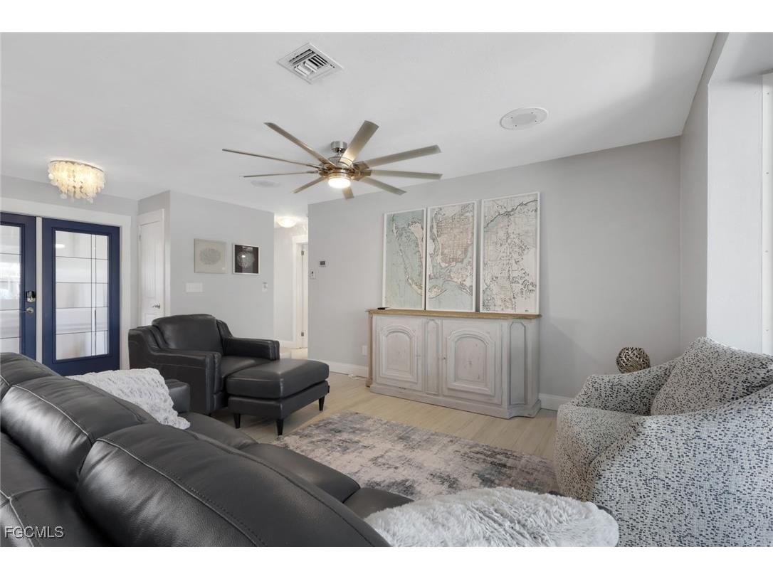 5356 Delano Court Cape Coral FL 33904 2025022667 image6