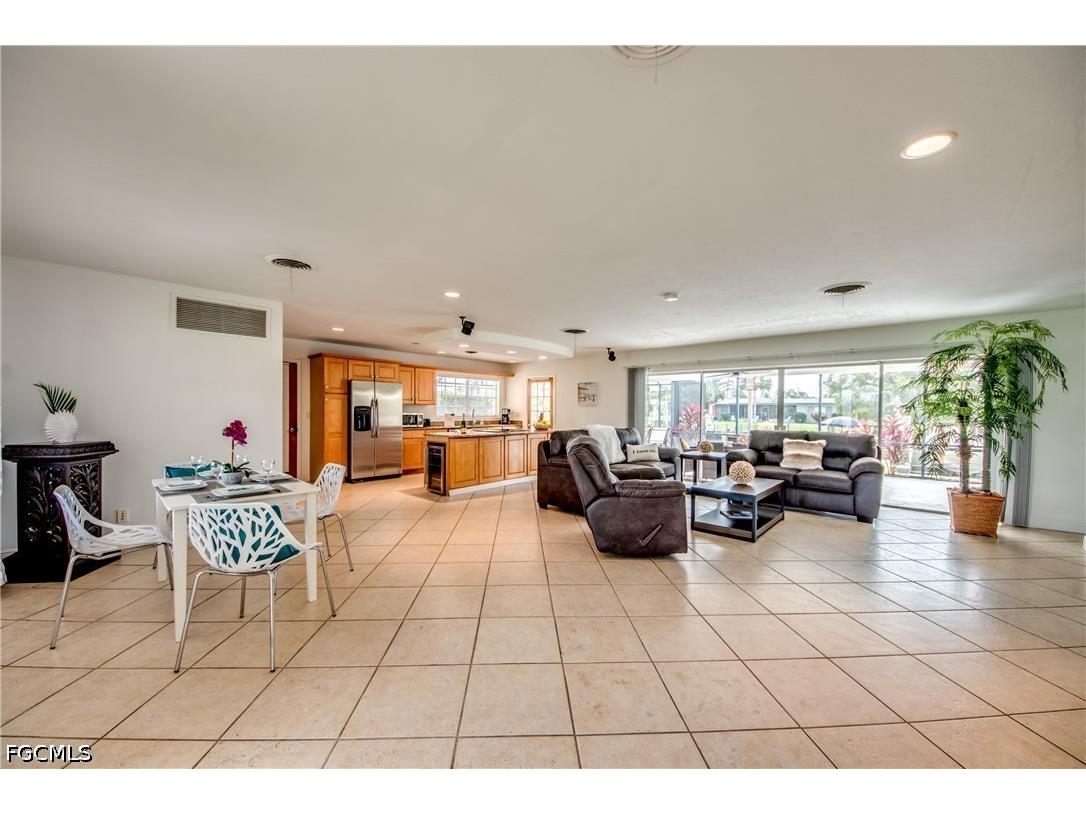 5359 Majestic Court Cape Coral FL 33904 2026024183 image4