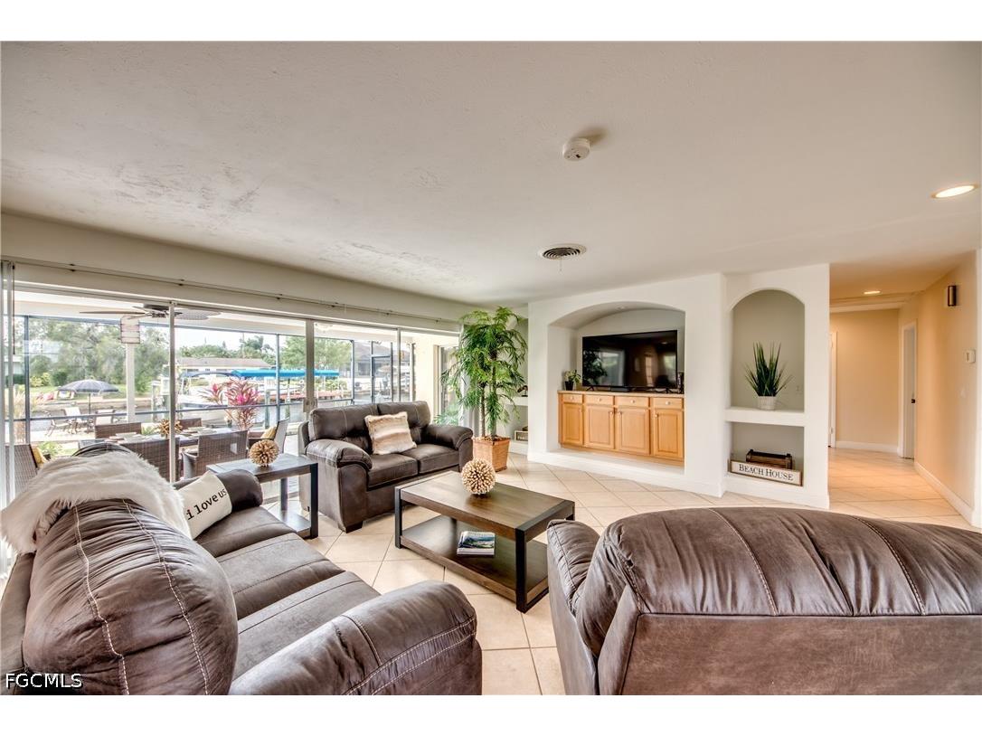 5359 Majestic Court Cape Coral FL 33904 2026024183 image9
