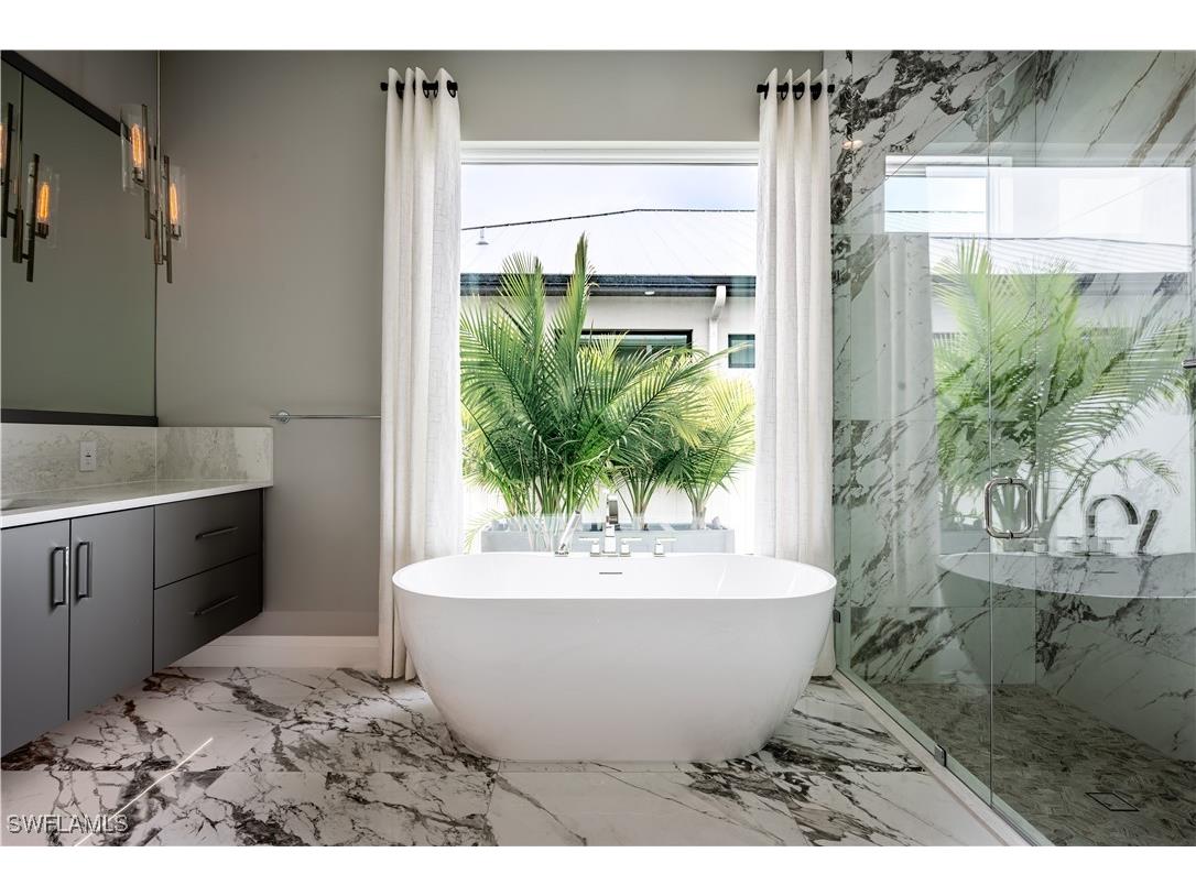 536 107th Avenue N Naples FL 34108 225080811 image16