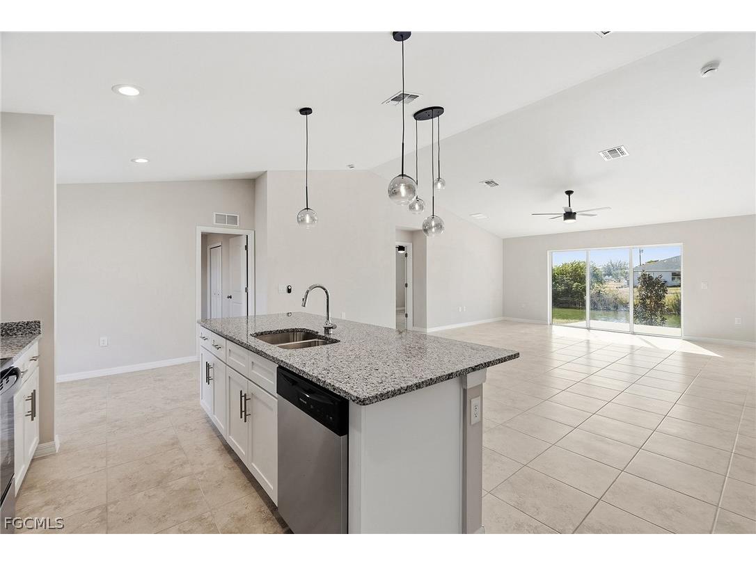 536 NW 20th Street Cape Coral FL 33993 2026008425 image17