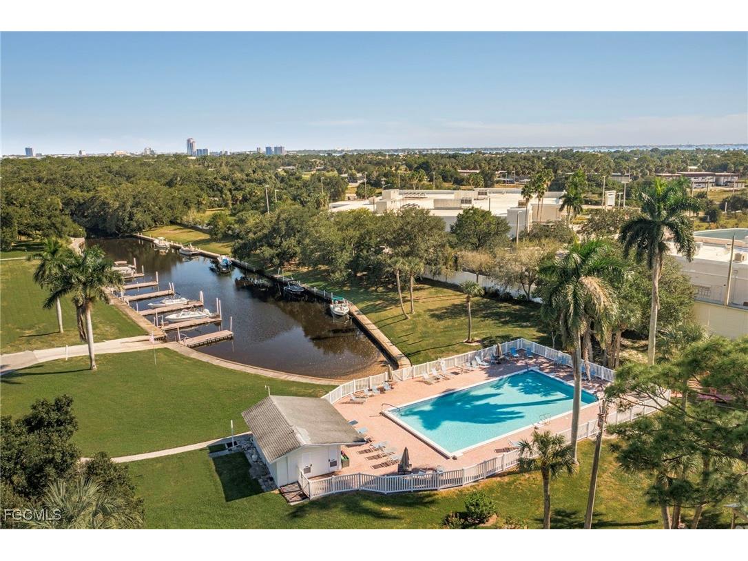 536 Pangola Drive North Fort Myers FL 33903 2025005168 image1