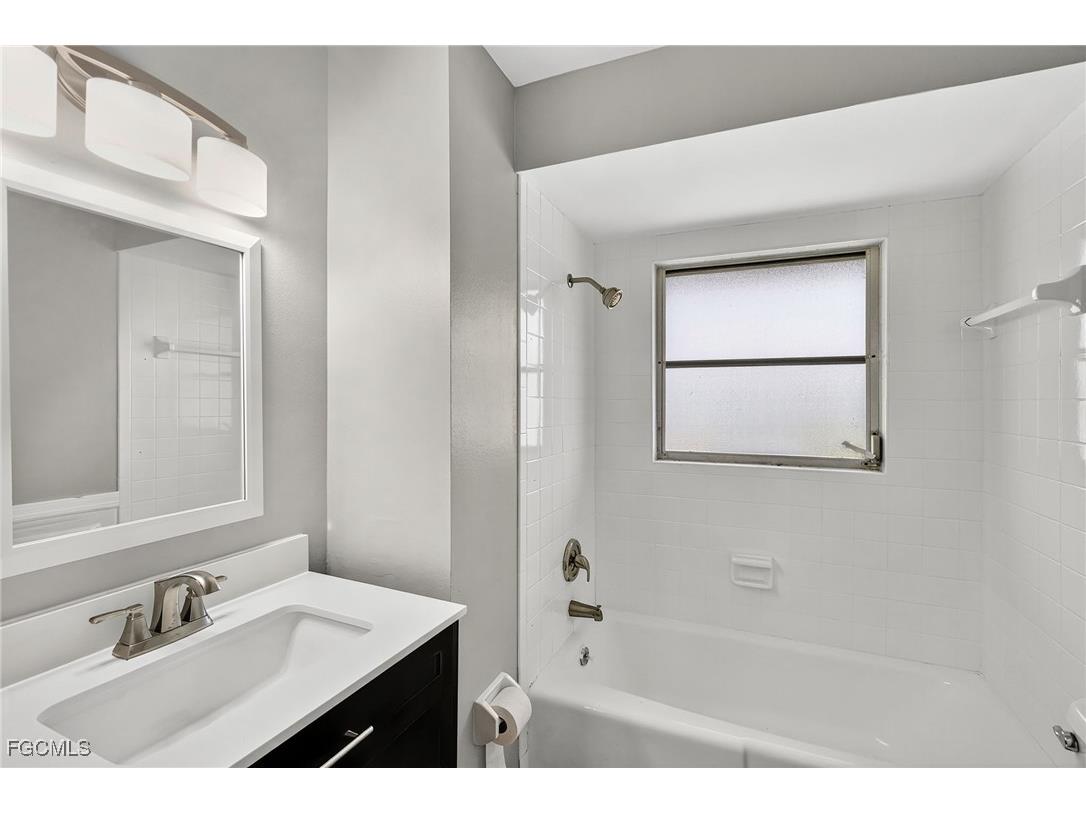 536 Pangola Drive North Fort Myers FL 33903 2025005168 image22