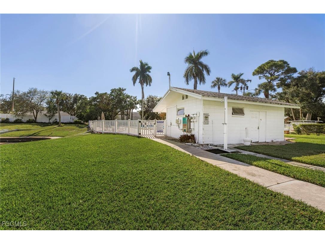 536 Pangola Drive North Fort Myers FL 33903 2025005168 image26
