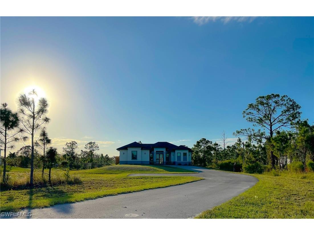 5363 Everglades Boulevard N Naples FL 34120 223081627 image1