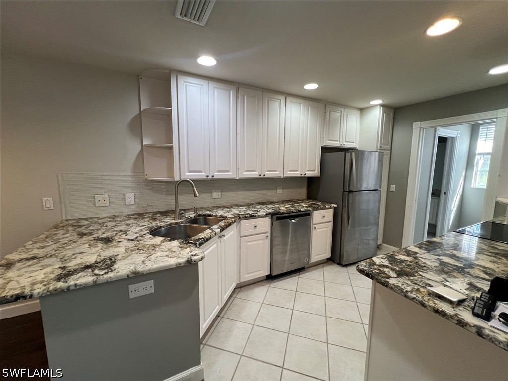 5365 Cove Circle #125 Naples FL 34119 226009426 image19