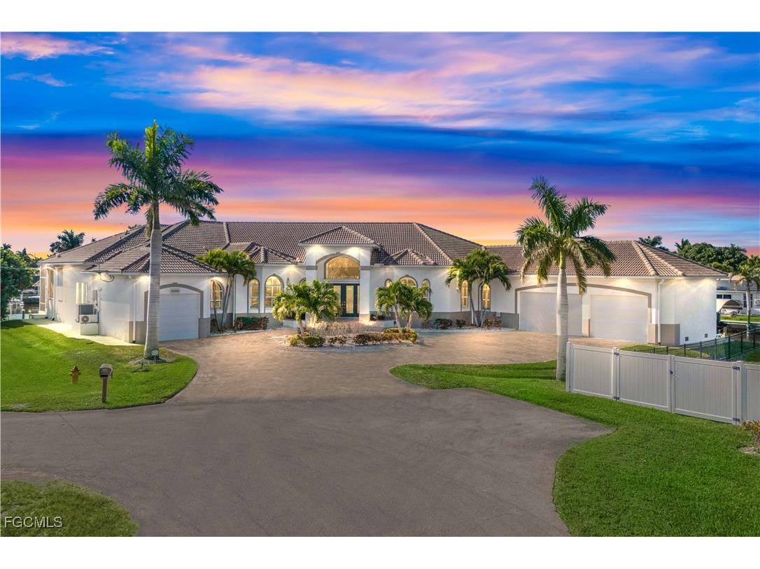 5366 Cortez Court Cape Coral FL 33904 2025024355 image2