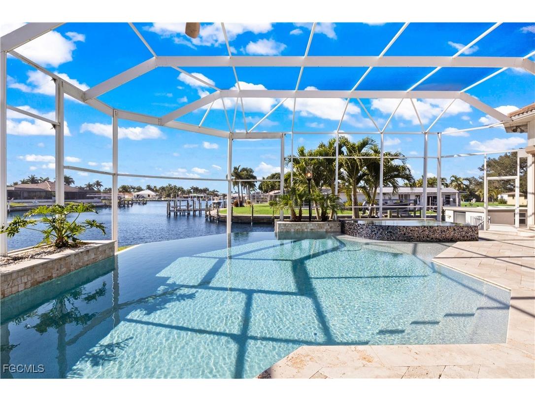 5366 Cortez Court Cape Coral FL 33904 2025024355 image3