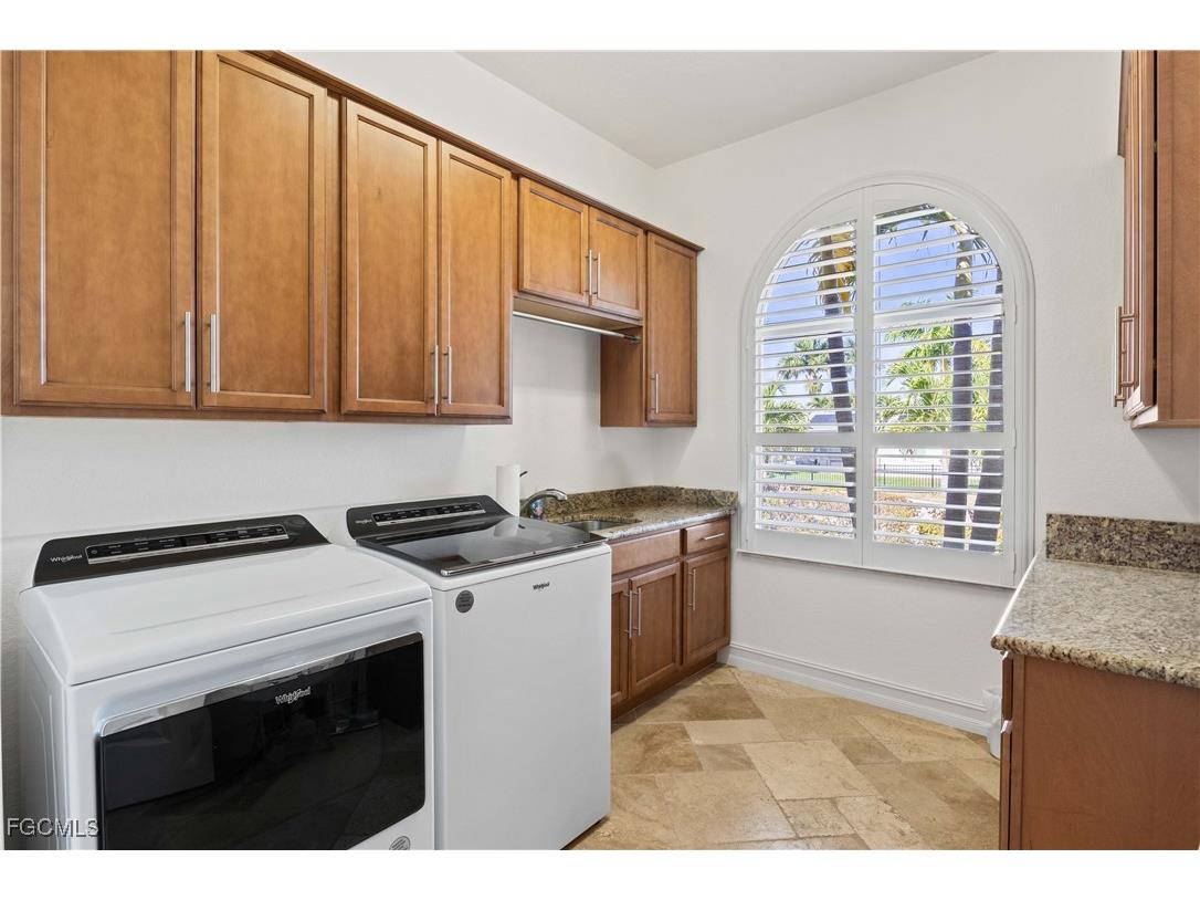 5366 Cortez Court Cape Coral FL 33904 2025024355 image36