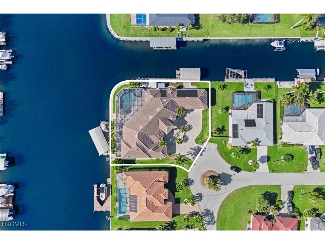 5366 Cortez Court Cape Coral FL 33904 2025024355 image7