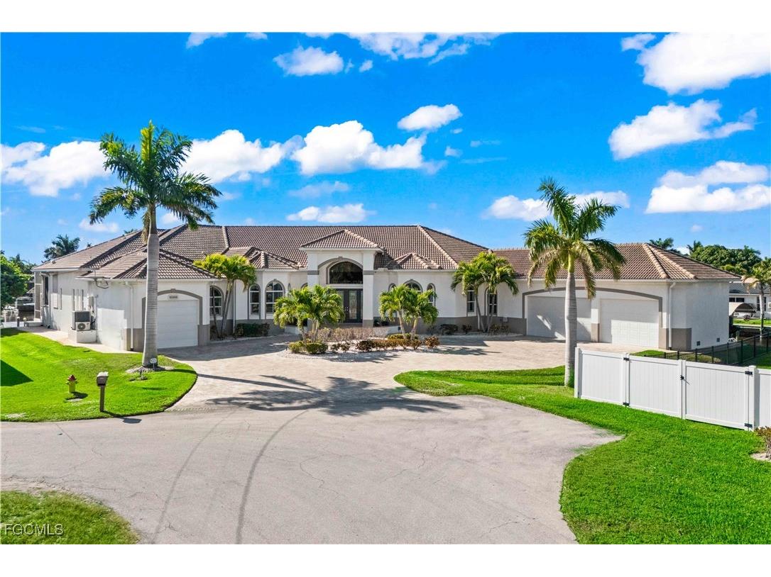 5366 Cortez Court Cape Coral FL 33904 2025024355 image8
