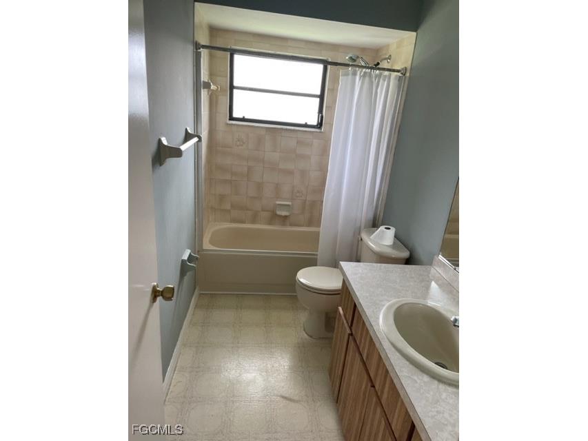 5367 Coral Avenue Cape Coral FL 33904 2025015369 image10