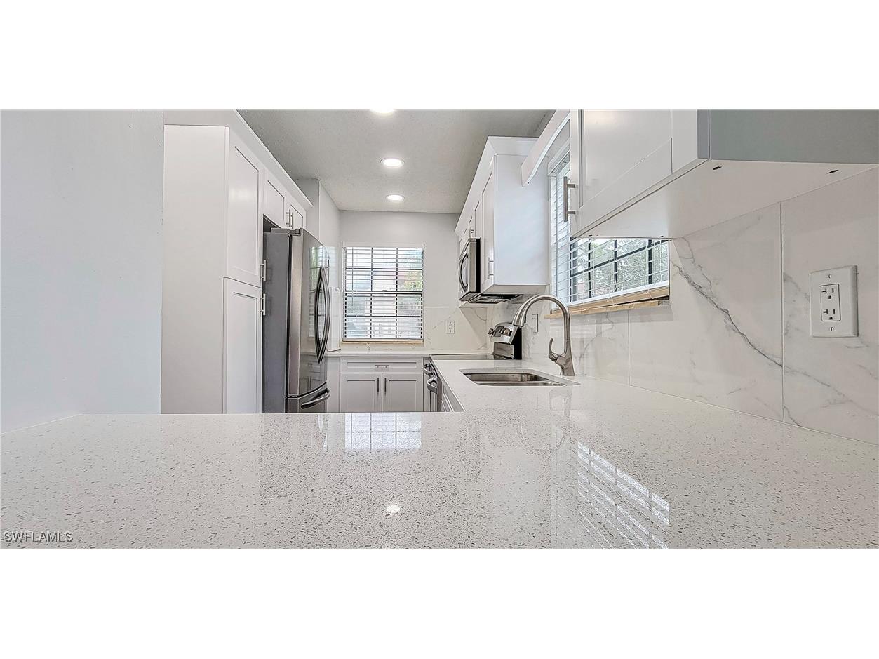 5367 Treetops Drive #M101 Naples FL 34113 225076514 image1