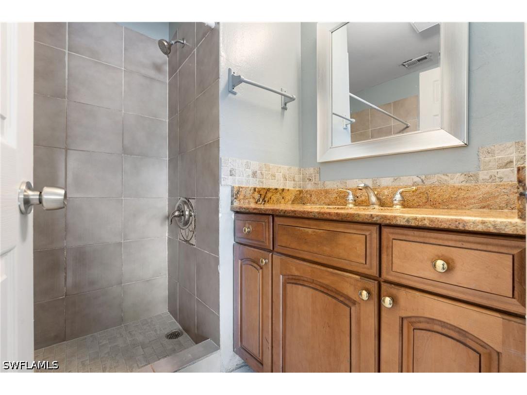 5369 Broward Street Naples FL 34113 226019437 image4