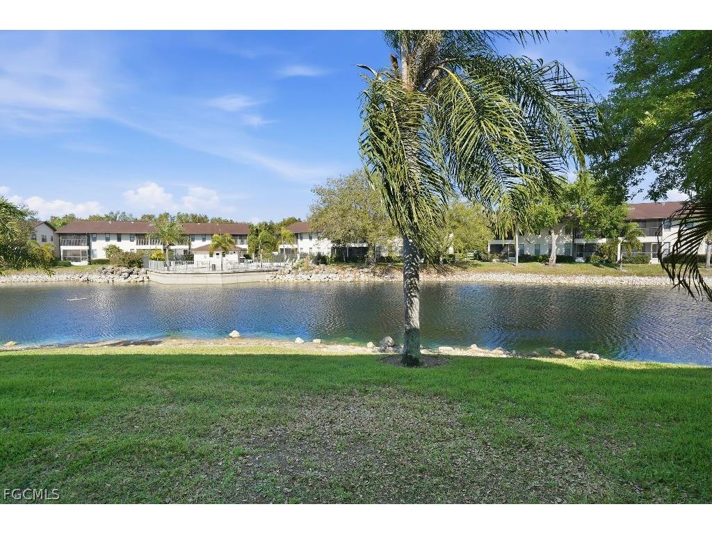 5369 Treetops Drive #M102 Naples FL 34113 2026011835 image10