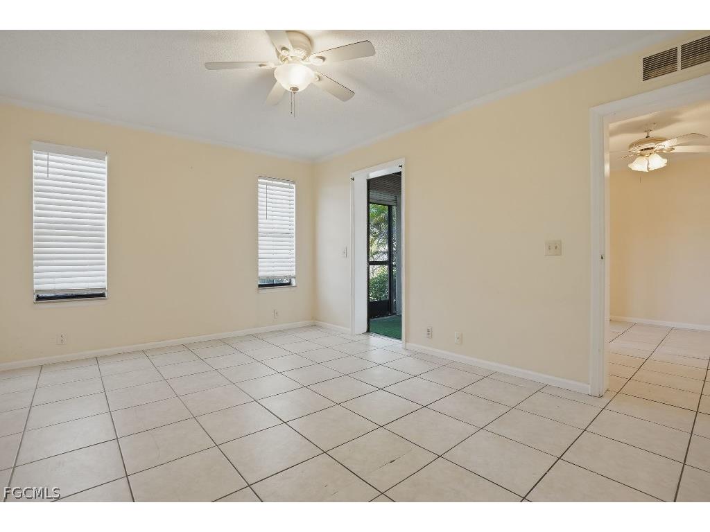 5369 Treetops Drive #M102 Naples FL 34113 2026011835 image7