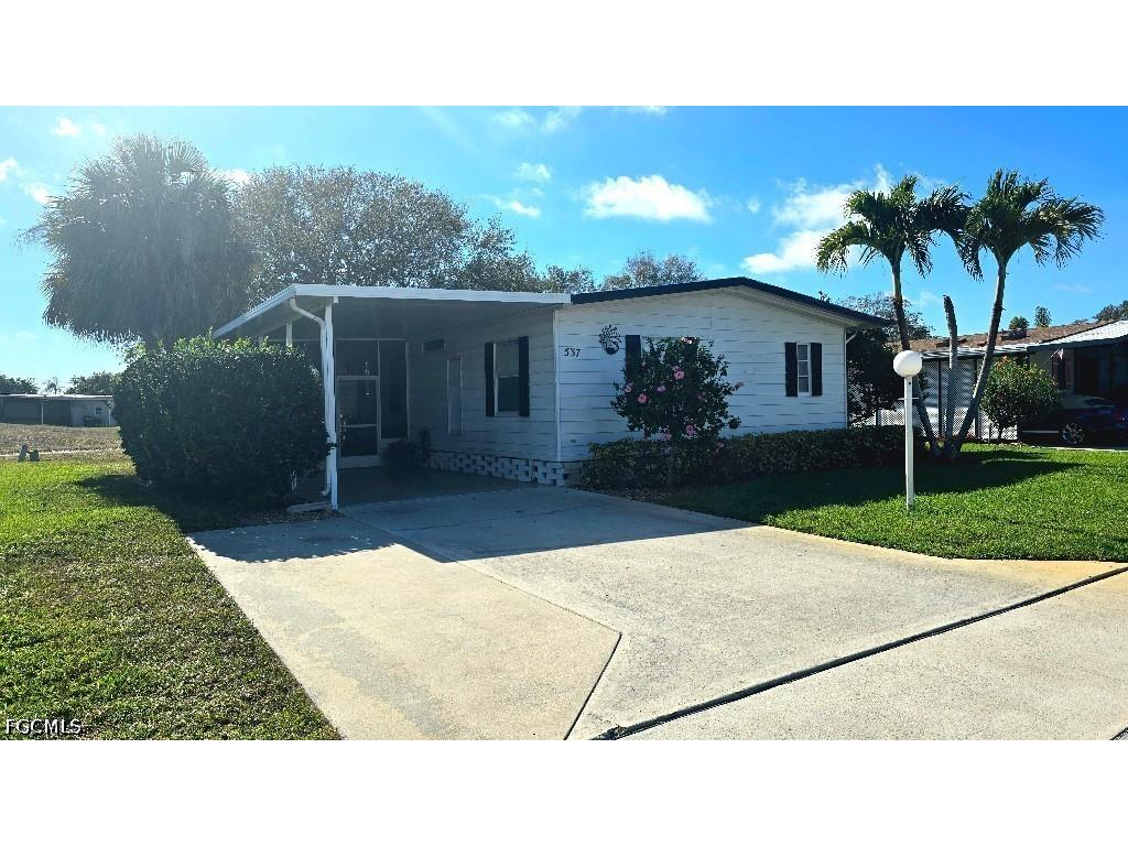 537 Charlemagne Boulevard Naples FL 34112 2026028006 image1