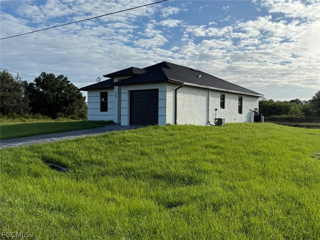 537 Hawthorne Avenue S Lehigh Acres FL 33974 2026013660 image2