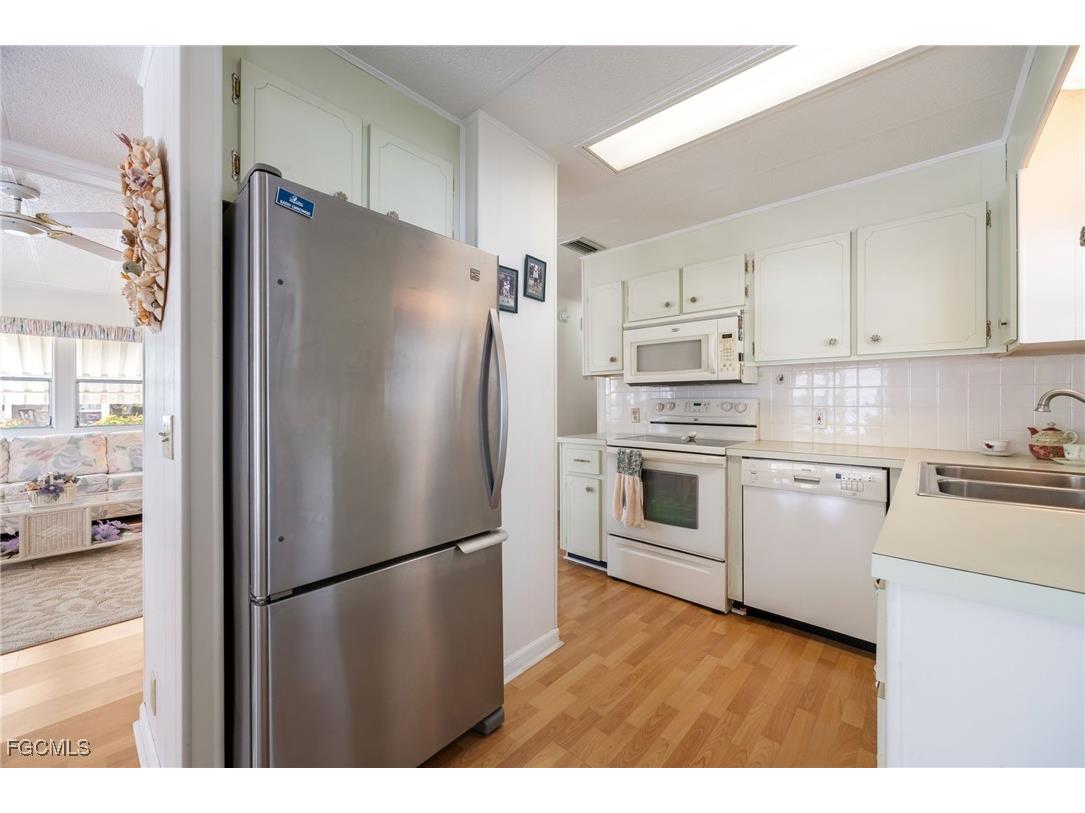 537 Palmer Boulevard North Fort Myers FL 33903 2025019841 image11