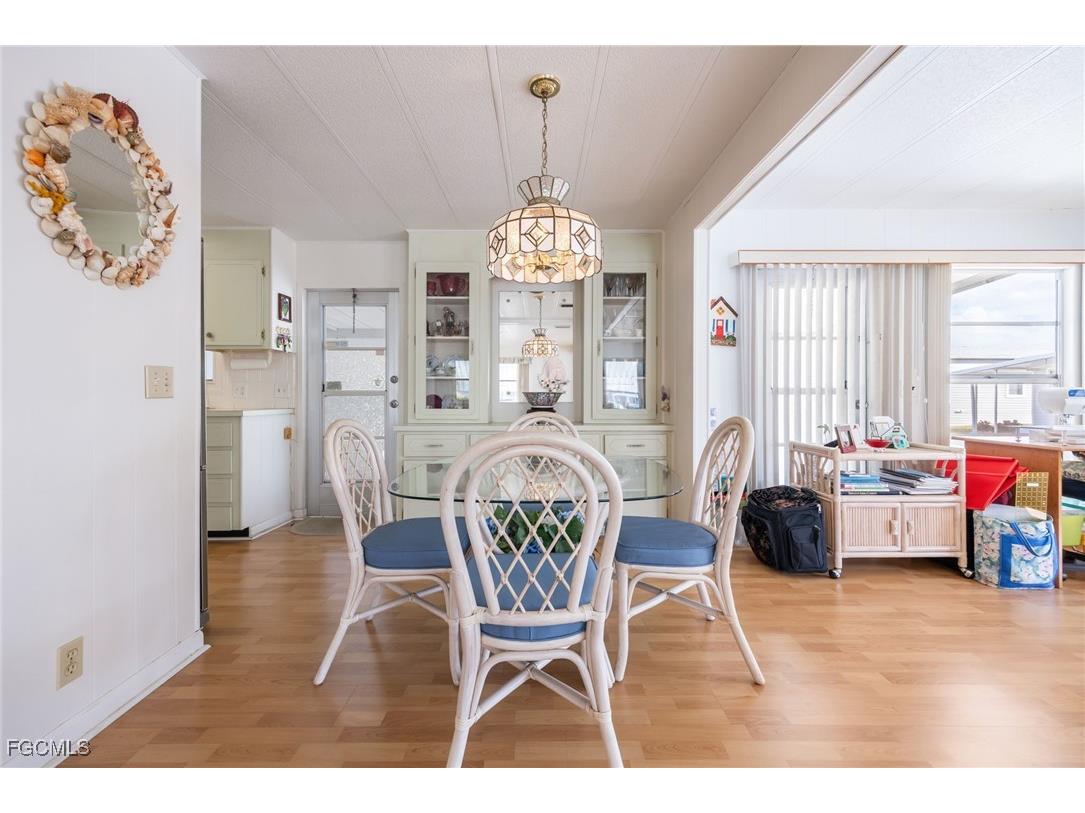 537 Palmer Boulevard North Fort Myers FL 33903 2025019841 image16