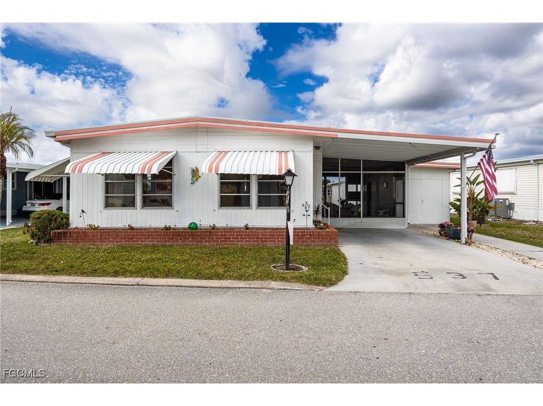 537 Palmer Boulevard North Fort Myers FL 33903 2025019841 image2