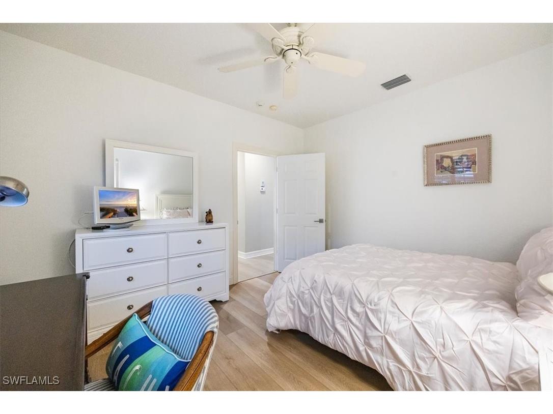 537 Wedgewood Way Naples FL 34119 225066739 image16