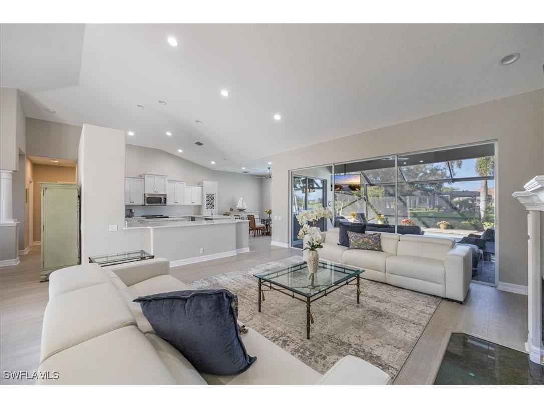 537 Wedgewood Way Naples FL 34119 225066739 image4