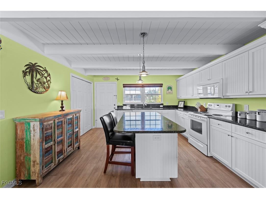 5379 Palmetto Street Fort Myers Beach FL 33931 2025020892 image15