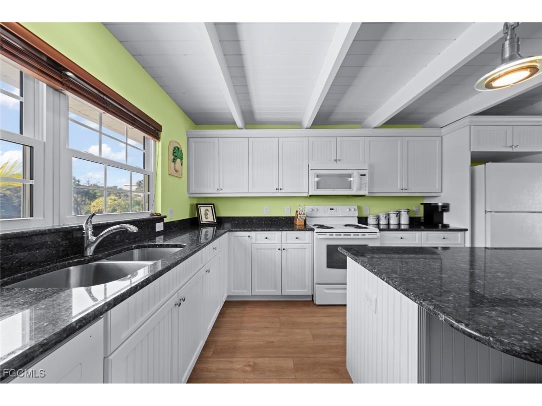 5379 Palmetto Street Fort Myers Beach FL 33931 2025020892 image16