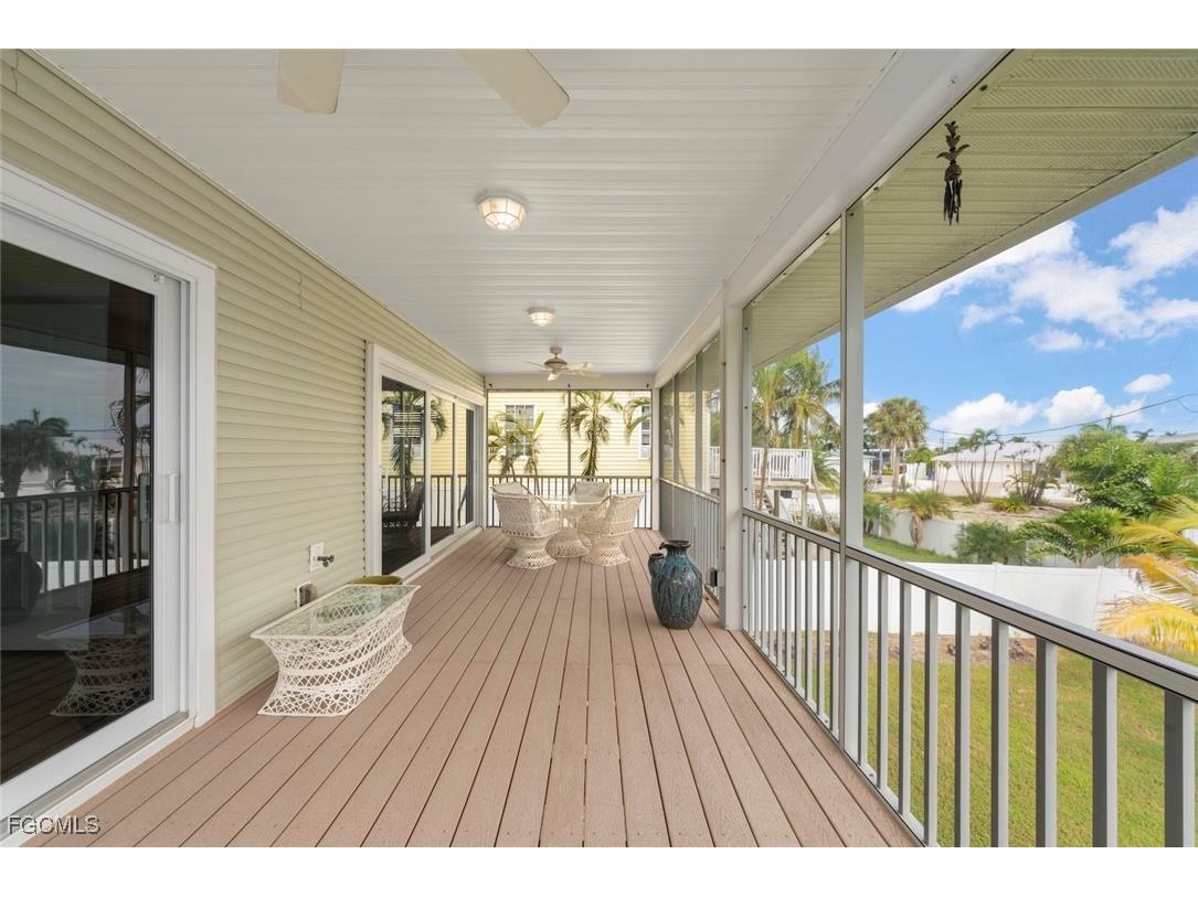 5379 Palmetto Street Fort Myers Beach FL 33931 2025020892 image26