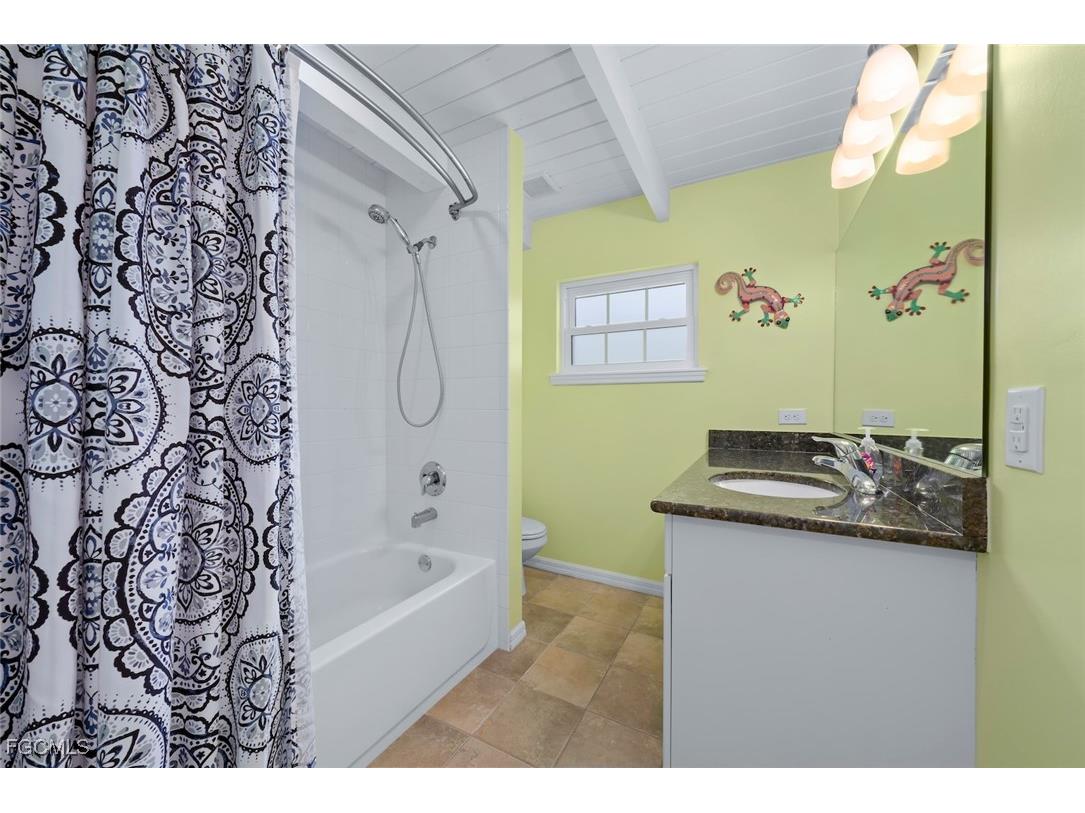 5379 Palmetto Street Fort Myers Beach FL 33931 2025020892 image40