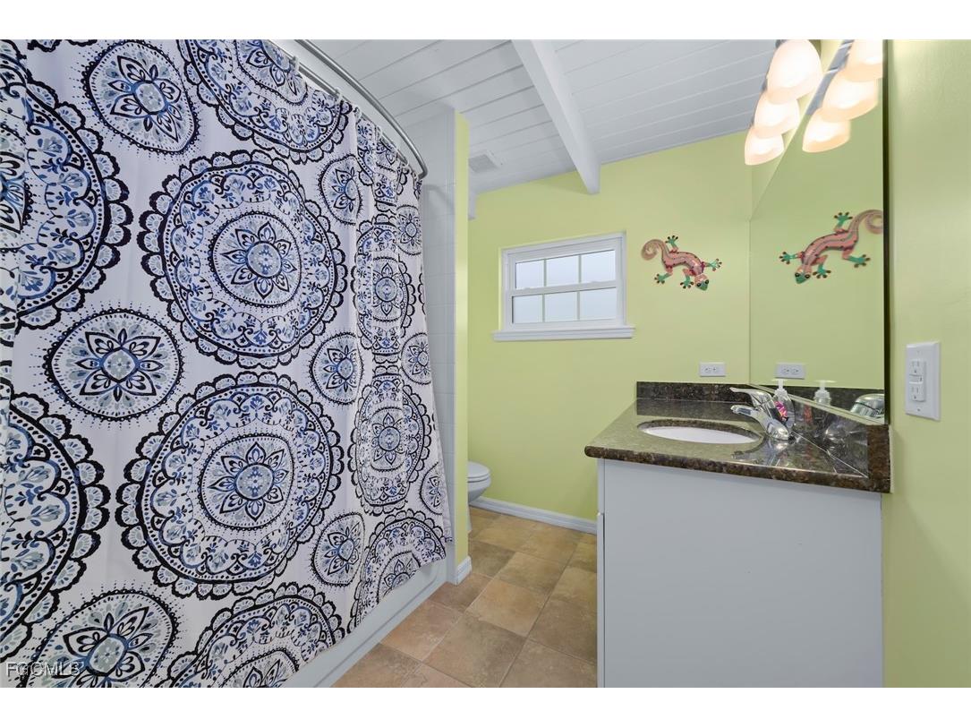 5379 Palmetto Street Fort Myers Beach FL 33931 2025020892 image41