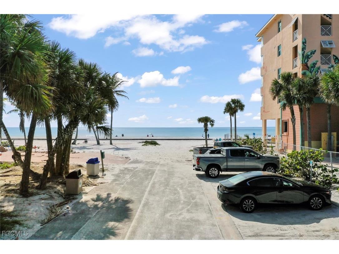 5379 Palmetto Street Fort Myers Beach FL 33931 2025020892 image47