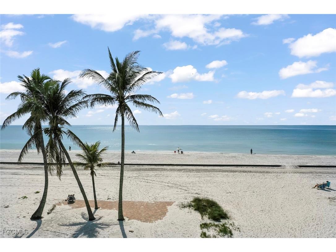 5379 Palmetto Street Fort Myers Beach FL 33931 2025020892 image5