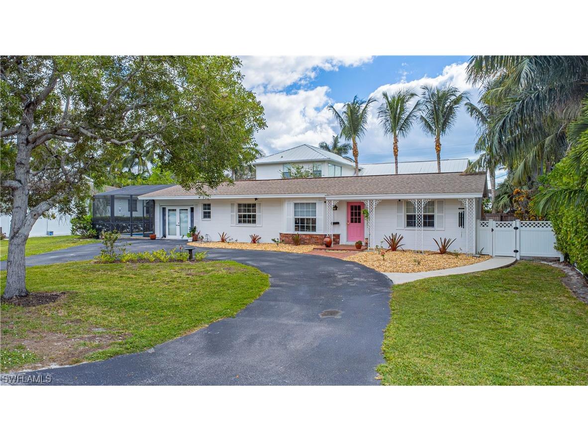 538 9th Avenue S Naples FL 34102 223083547 image1