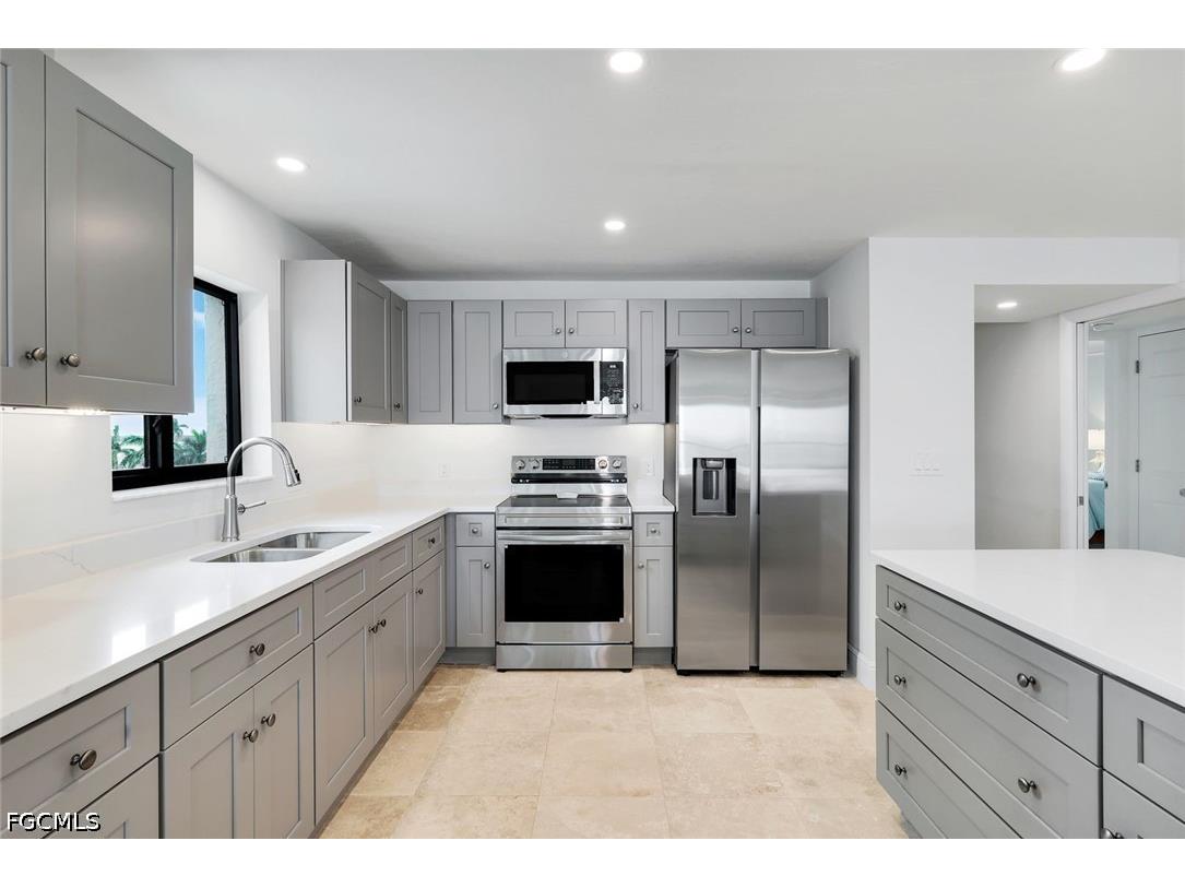 538 Estero Boulevard #304 Fort Myers Beach FL 33931 2026025152 image4