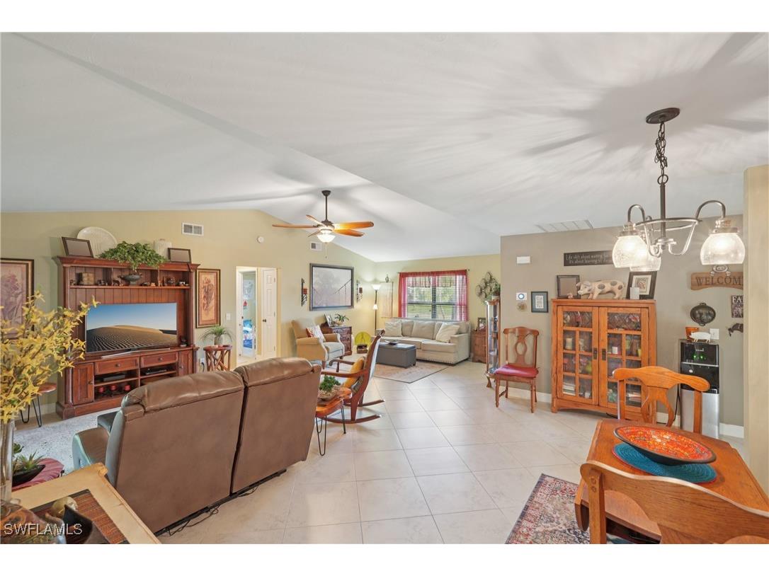 538 SE 32nd Terrace Cape Coral FL 33904 225061153 image1