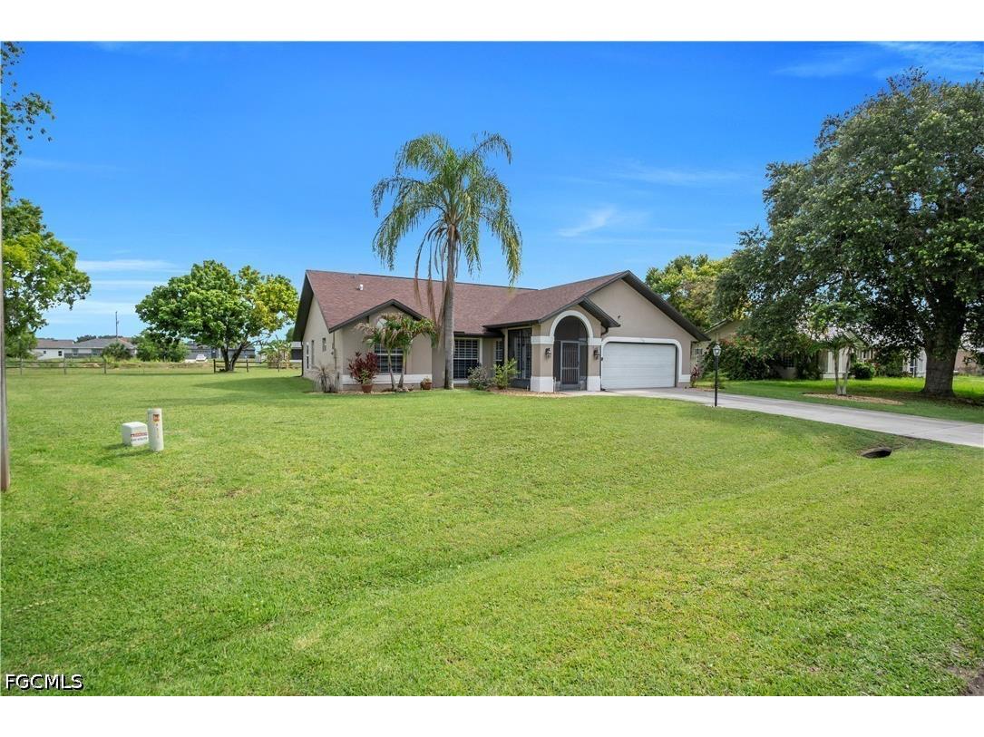 538 Whispering Wind Bend Lehigh Acres FL 33974 2026023796 image4